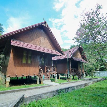 Oyo 3475 Villa Ex Mtq Pagaralam Exterior photo
