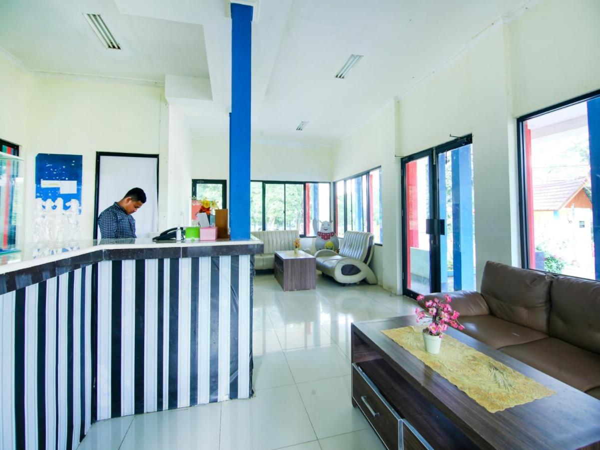 Oyo 3475 Villa Ex Mtq Pagaralam Exterior photo